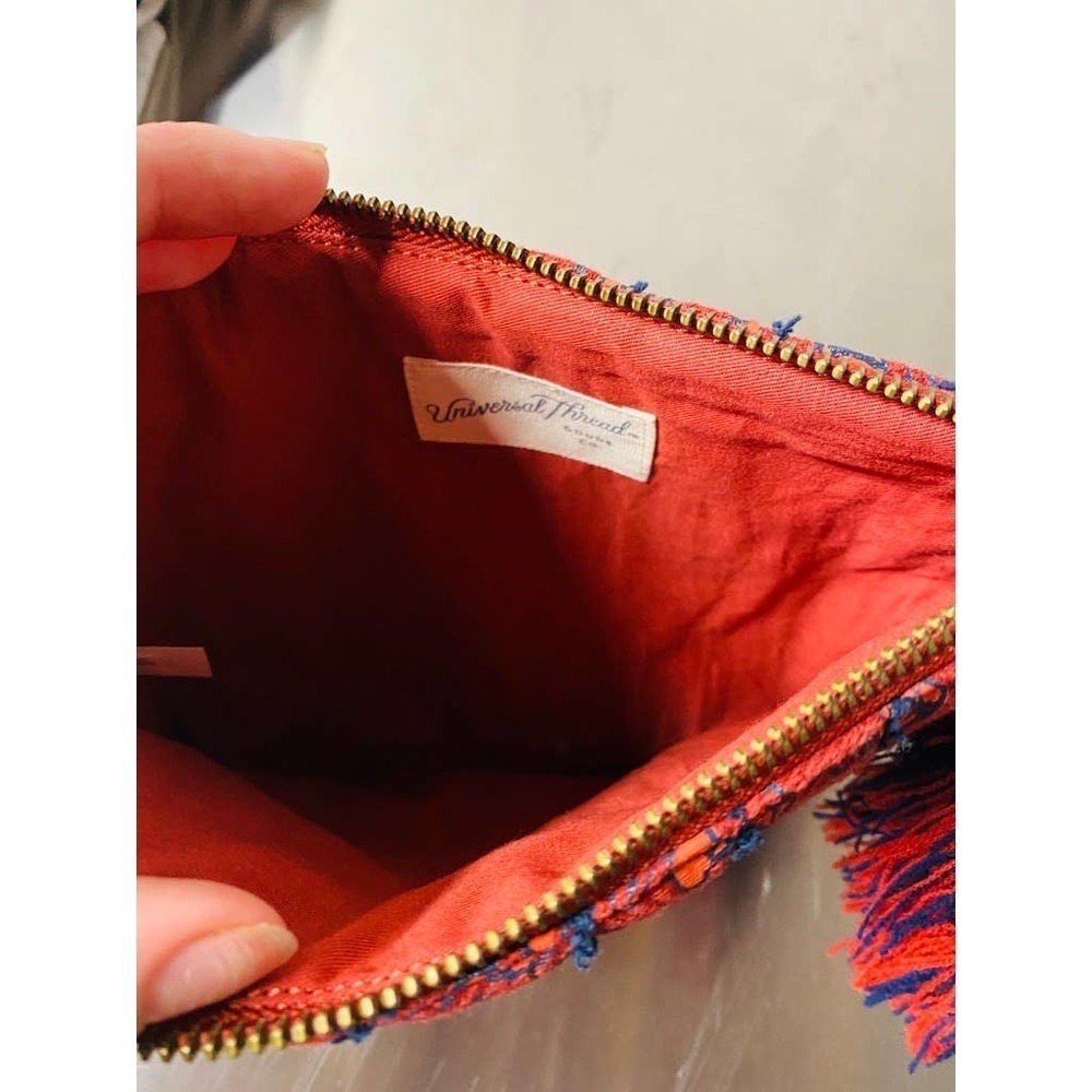 Universal Thread Makeup Bag - Picture 5 of 5